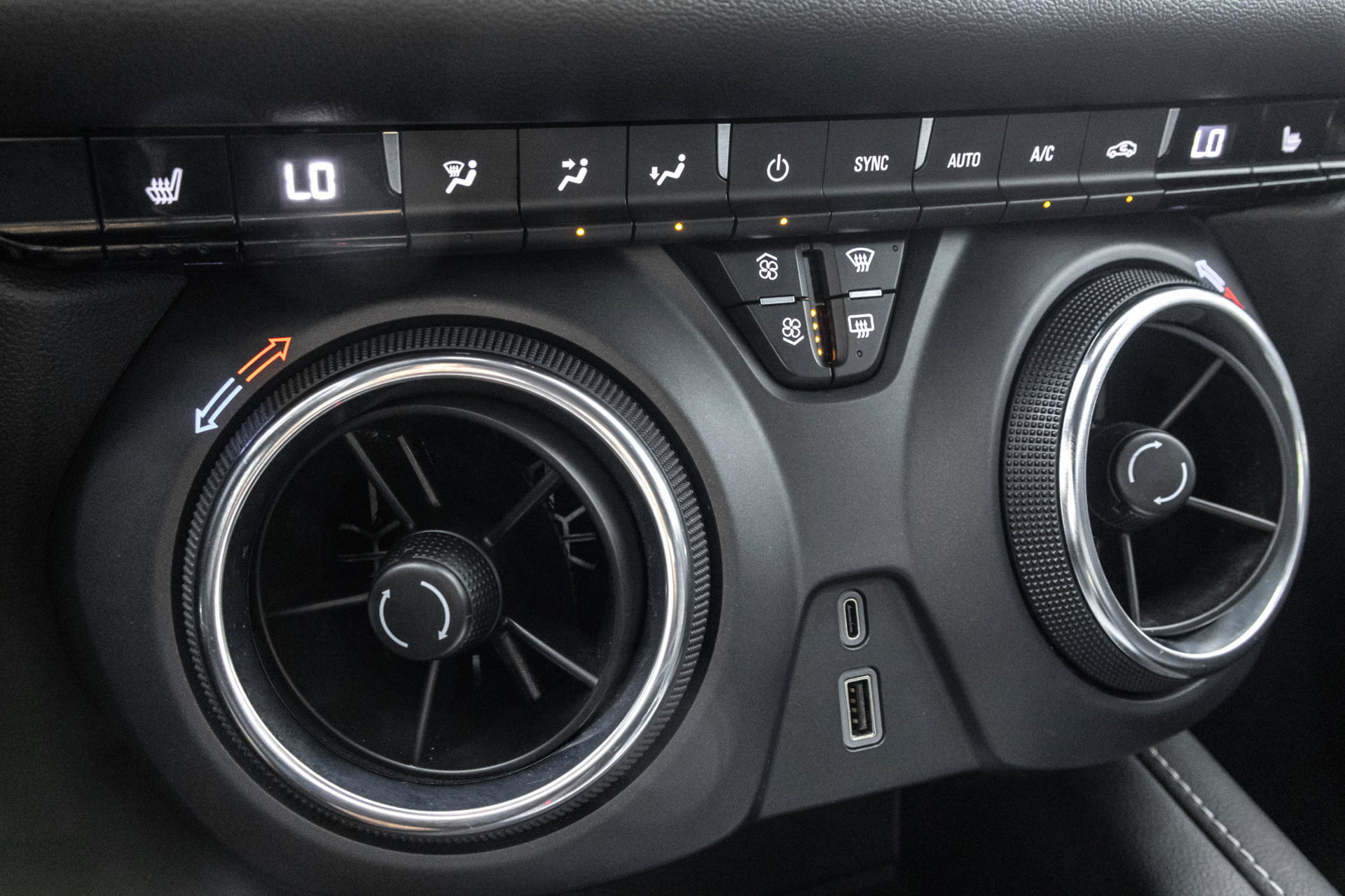 Used 2023 Chevrolet Blazer LT AWD/4WD image 31