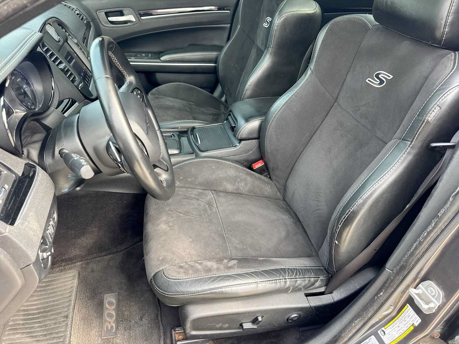Used 2017 Chrysler 300 S w/ S Model Appearance Package AWD/4WD image 15
