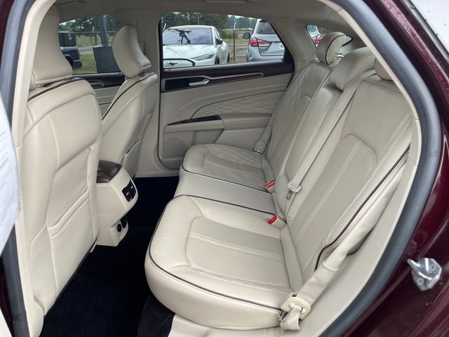 Used 2017 Ford Fusion Platinum AWD/4WD image 22