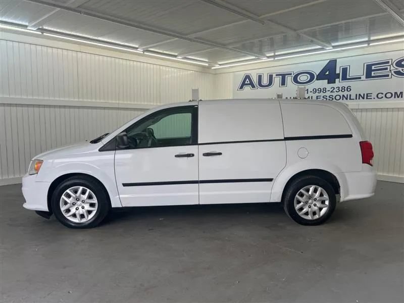 Used 2014 RAM C/V Tradesman FWD image 8