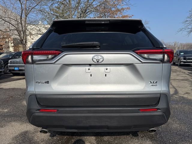 Used 2021 Toyota RAV4 XLE image 14