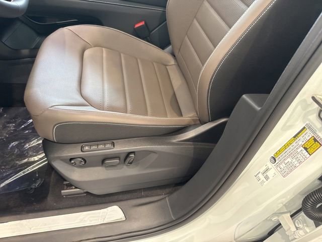 New 2025 Volkswagen Atlas SEL image 18