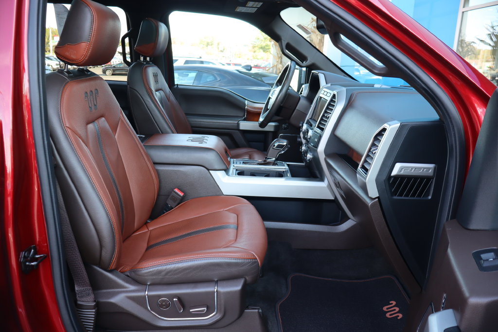 Used 2018 Ford F150 King Ranch w/ Equipment Group 601A Luxury AWD/4WD image 31
