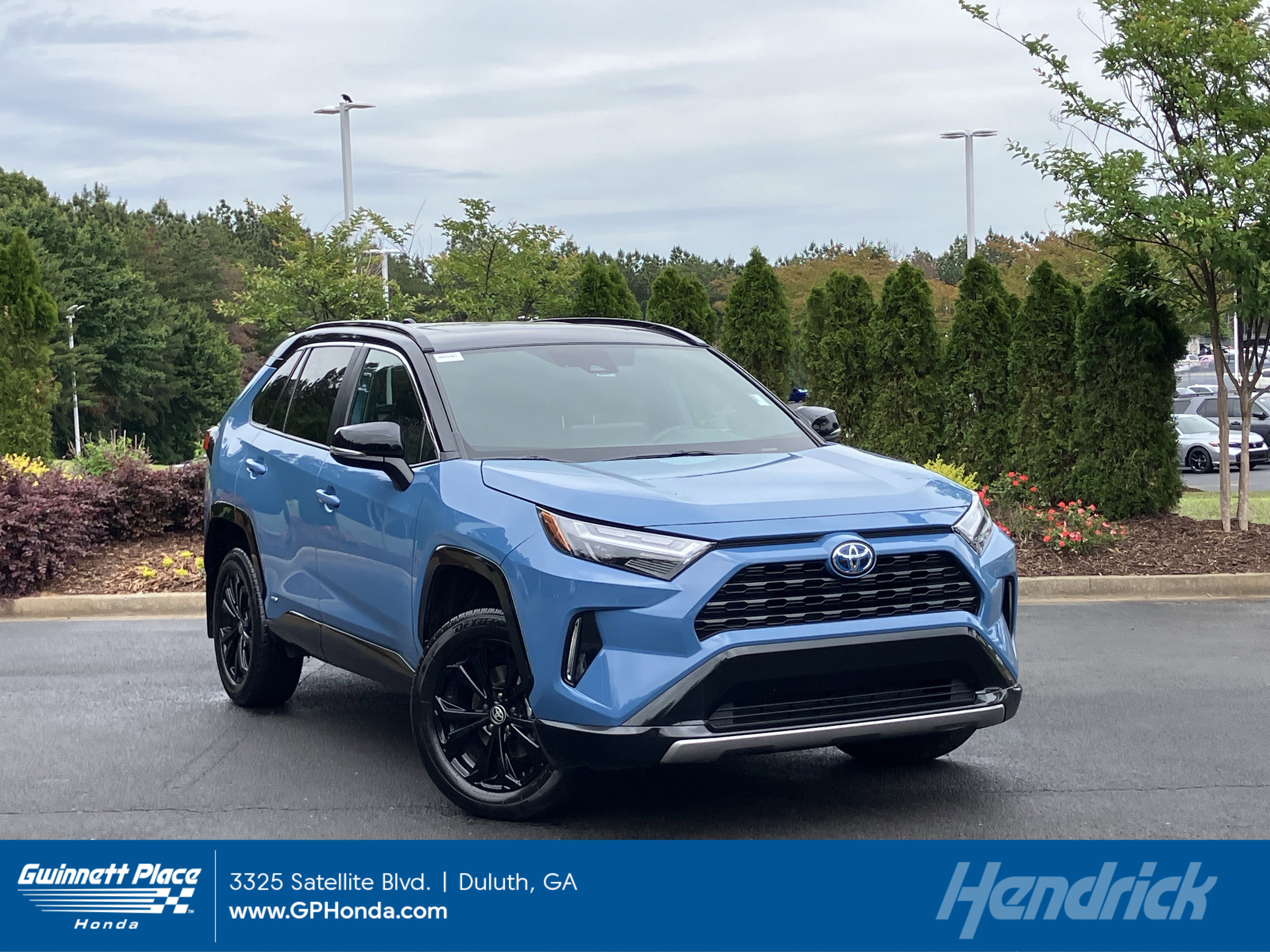 Used 2024 Toyota RAV4 XSE w/ Weather Package AWD/4WD image 1
