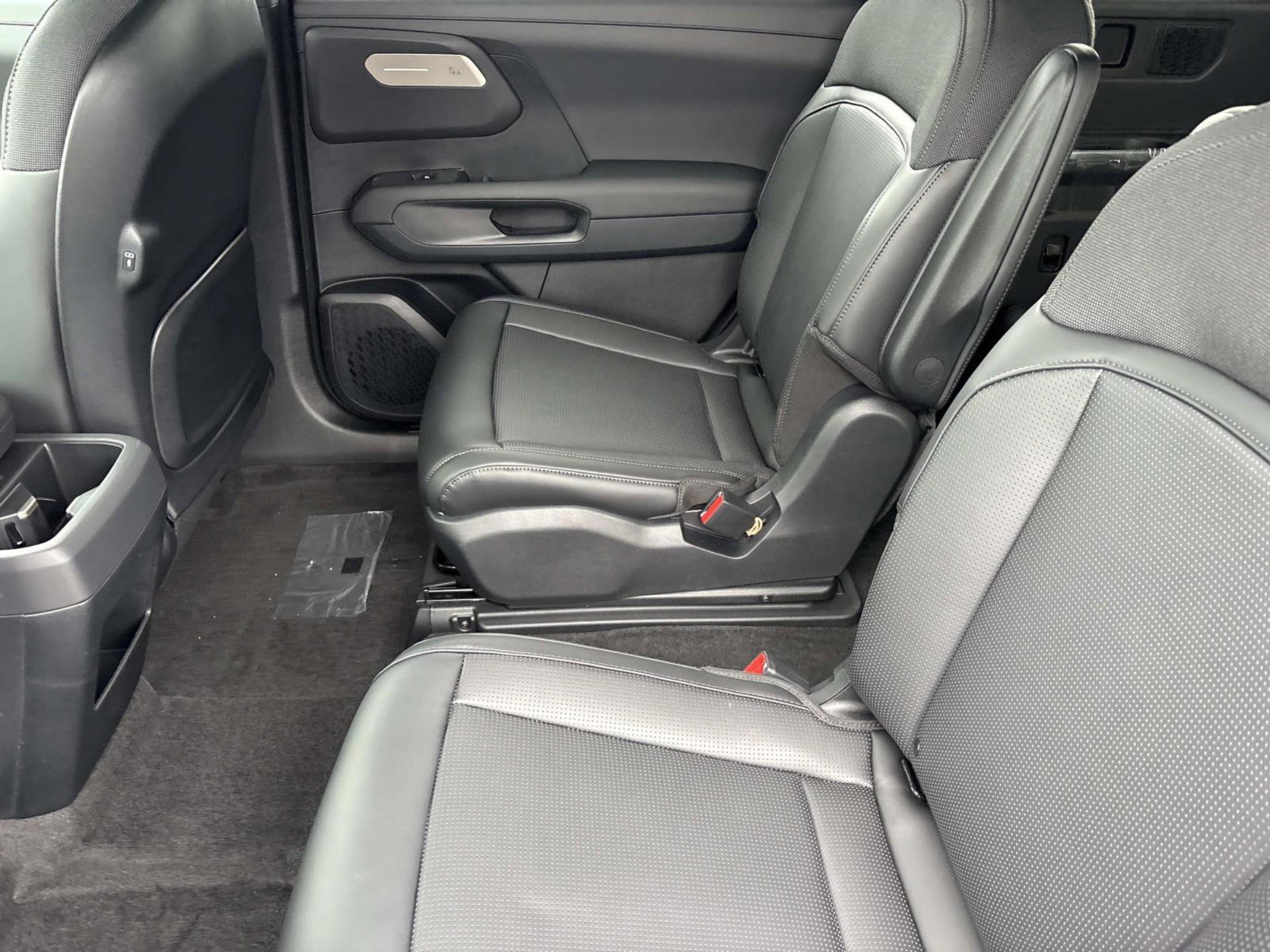 New 2027 Kia Telluride S image 18