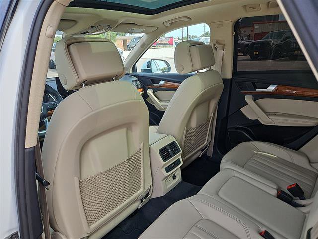 Used 2023 Audi Q5 2.0T Premium Plus w/ Premium Plus Package image 9