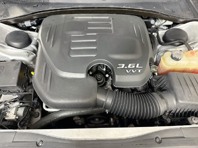 Used 2020 Chrysler 300 S RWD image 38
