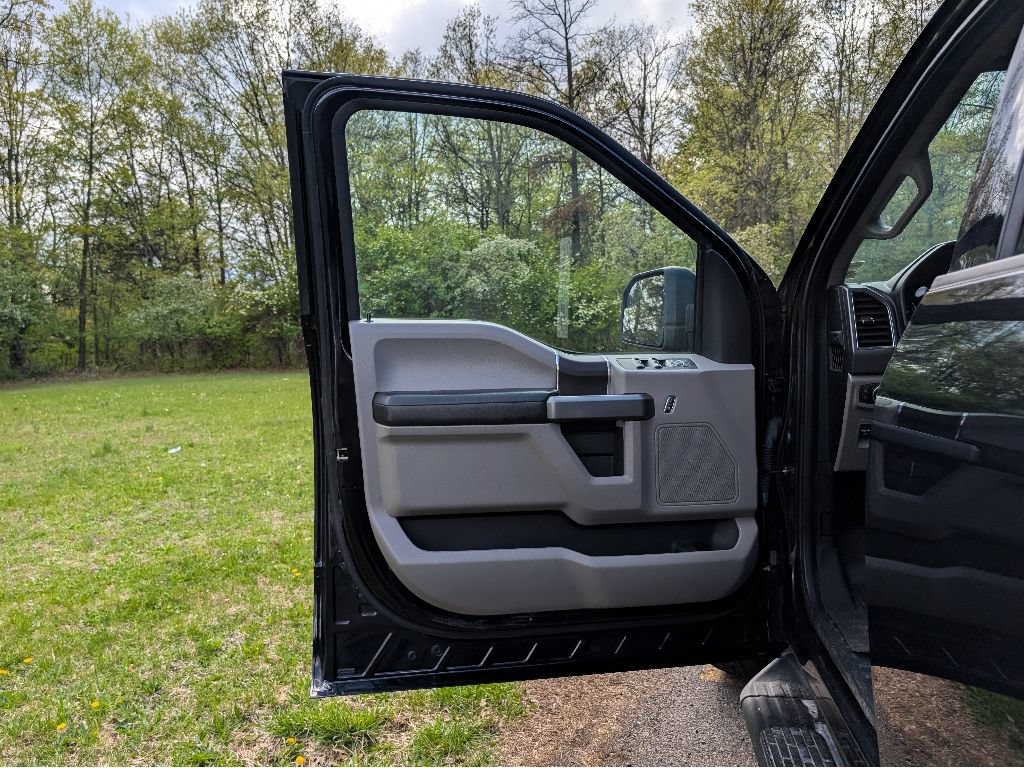 Used 2019 Ford F150 XLT AWD/4WD image 9