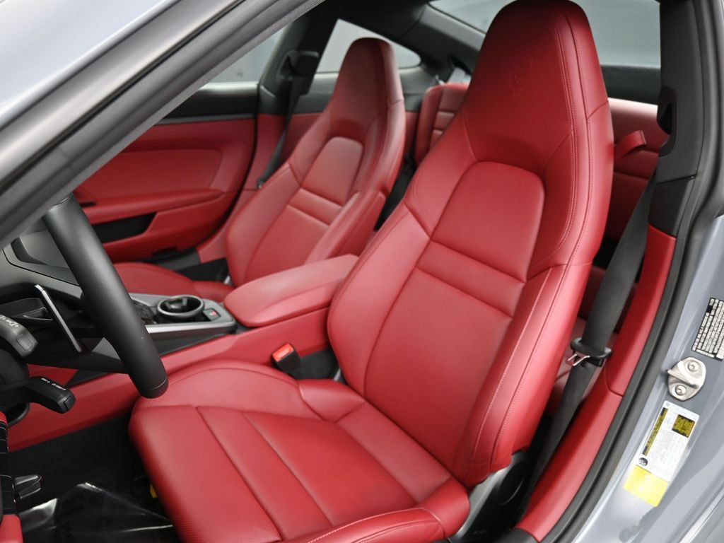 Certified 2024 Porsche 911 Carrera RWD image 5