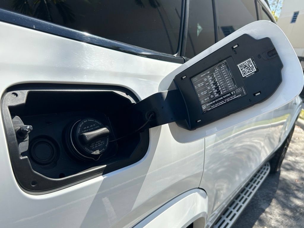 Used 2021 Mercedes-Benz GLS 63 AMG 4MATIC image 47