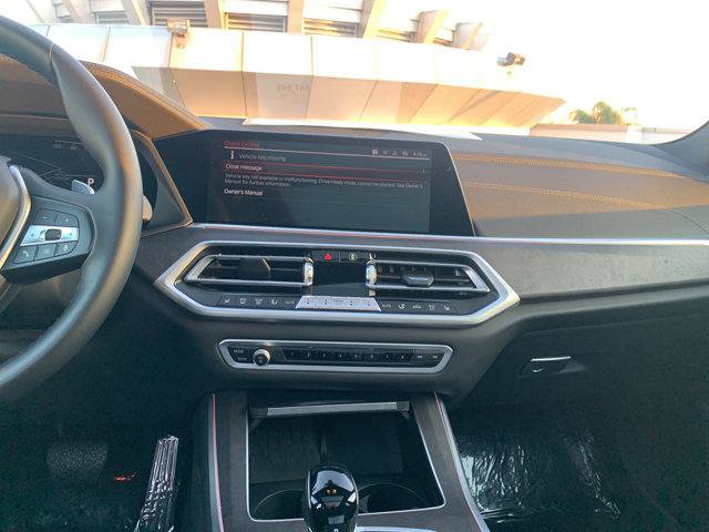Certified 2022 BMW X5 xDrive40i w/ Parking Assistance Package image 18