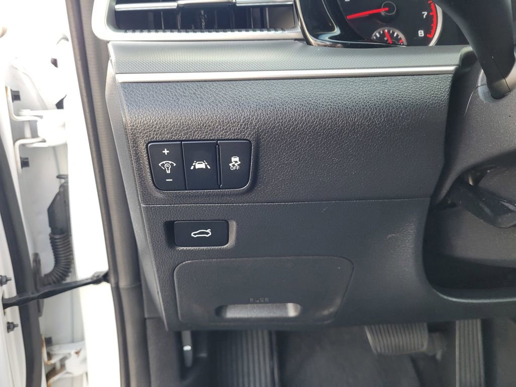 Used 2022 Kia K5 GT-Line image 25
