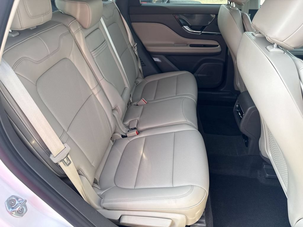 Certified 2024 Lincoln Corsair AWD w/ Equipment Group 101A image 30