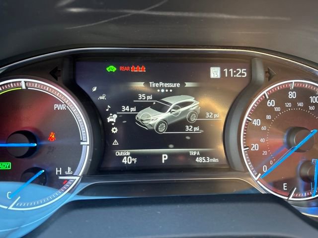 Used 2024 Toyota Venza XLE image 19