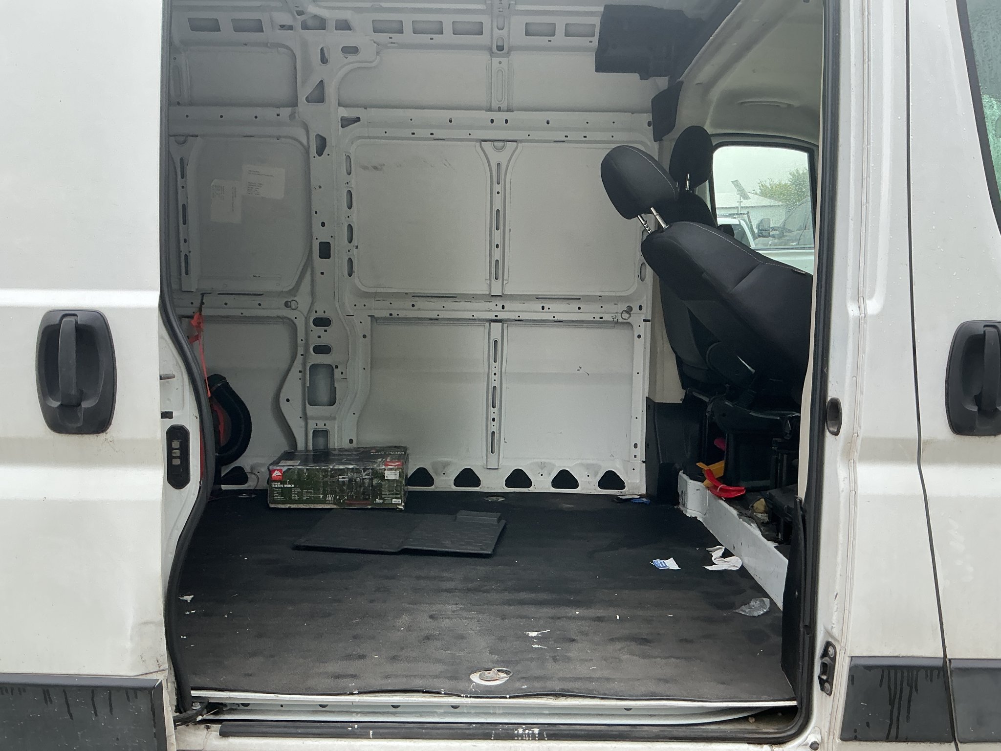 Used 2021 RAM ProMaster 2500 FWD image 4