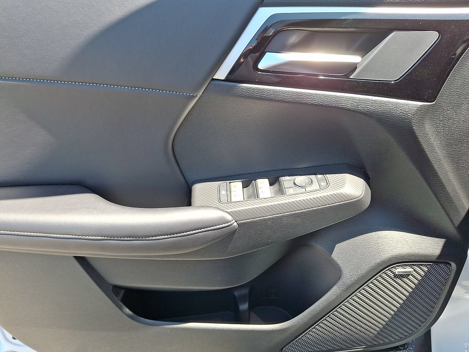 New 2026 Mitsubishi Outlander LE AWD/4WD image 13