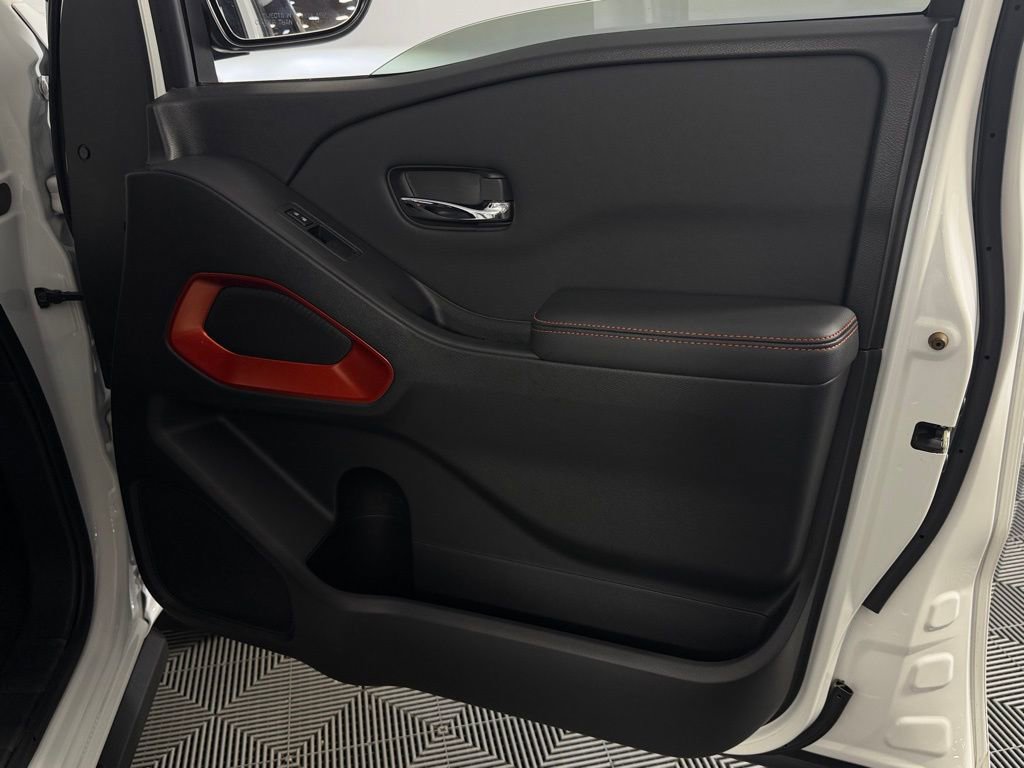 Used 2023 Nissan Frontier Pro-X w/ Technology Package image 33