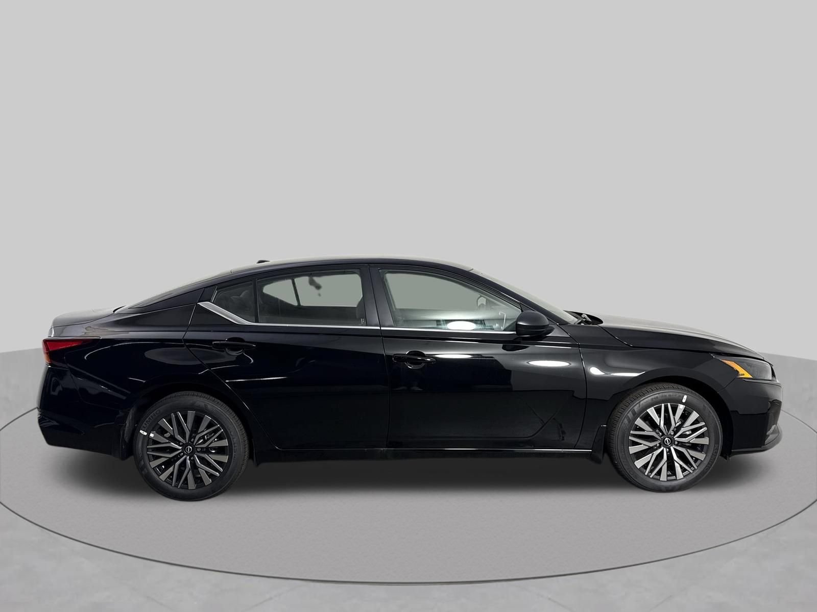 New 2026 Nissan Altima 2.5 SV AWD/4WD image 35