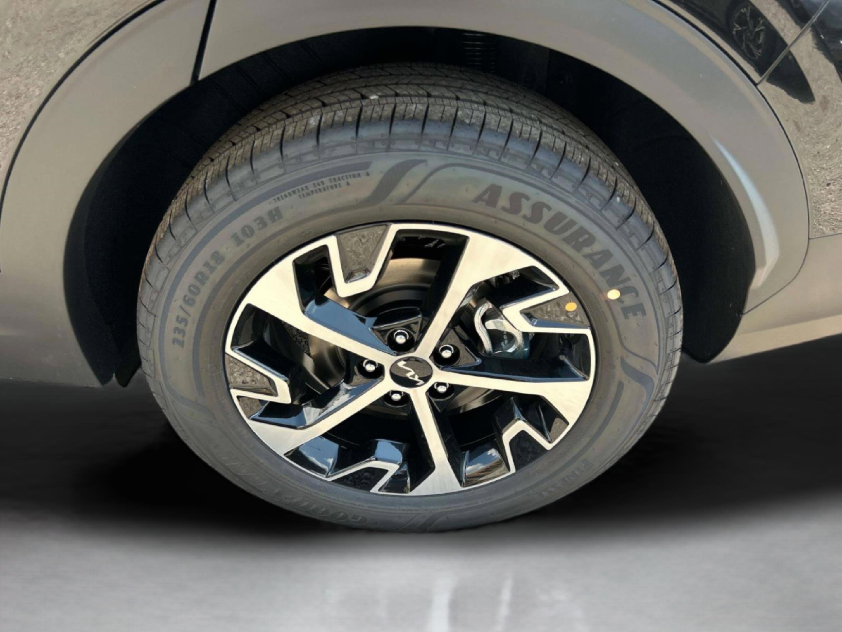 New 2025 Kia Sportage EX w/ EX Premium Package image 11