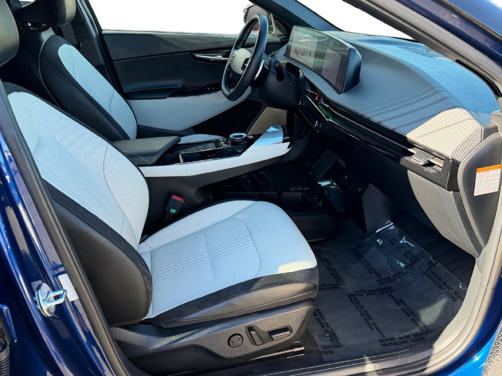 Used 2023 Kia EV6 GT-Line w/ GT-Line White Seat Package AWD/4WD image 8