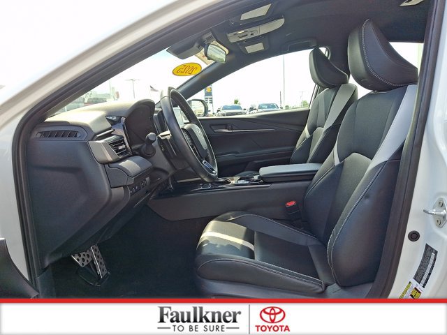 Certified 2025 Toyota Camry SE FWD image 13
