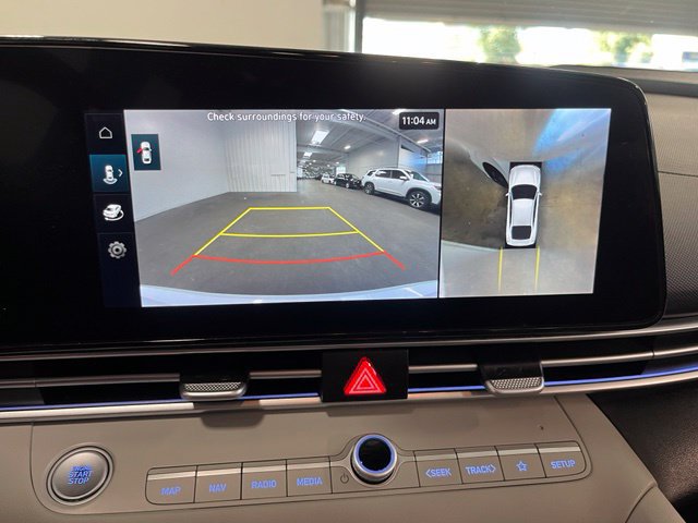 Used 2024 Hyundai Elantra Limited FWD image 30