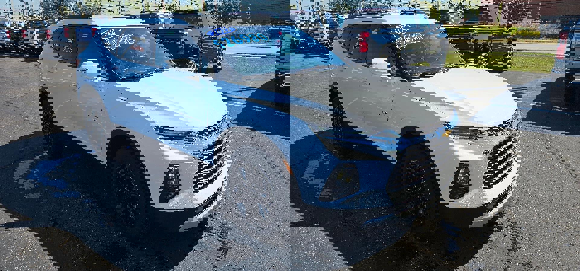 Used 2022 Chevrolet Blazer LT image 1