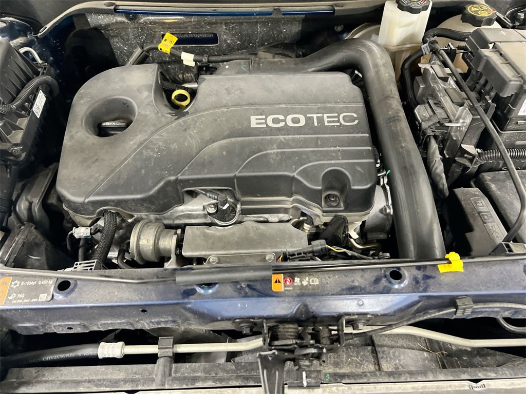 Used 2022 Chevrolet Equinox LS image 24