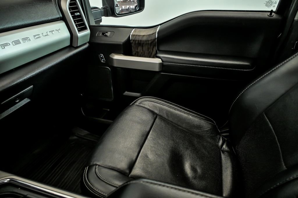 Used 2019 Ford F350 Lariat w/ Lariat Ultimate Package image 26