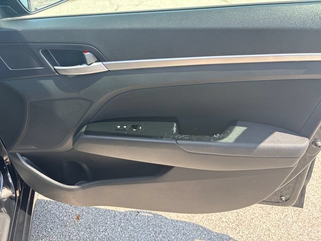 Used 2020 Hyundai Elantra SEL w/ Cargo Package (C1) FWD image 9