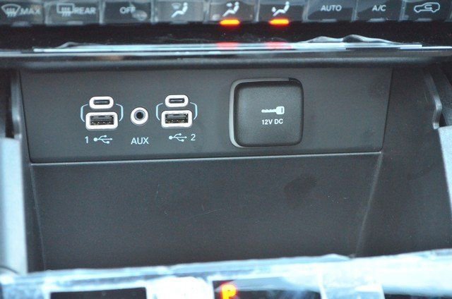 New 2025 Jeep Grand Cherokee Limited image 25