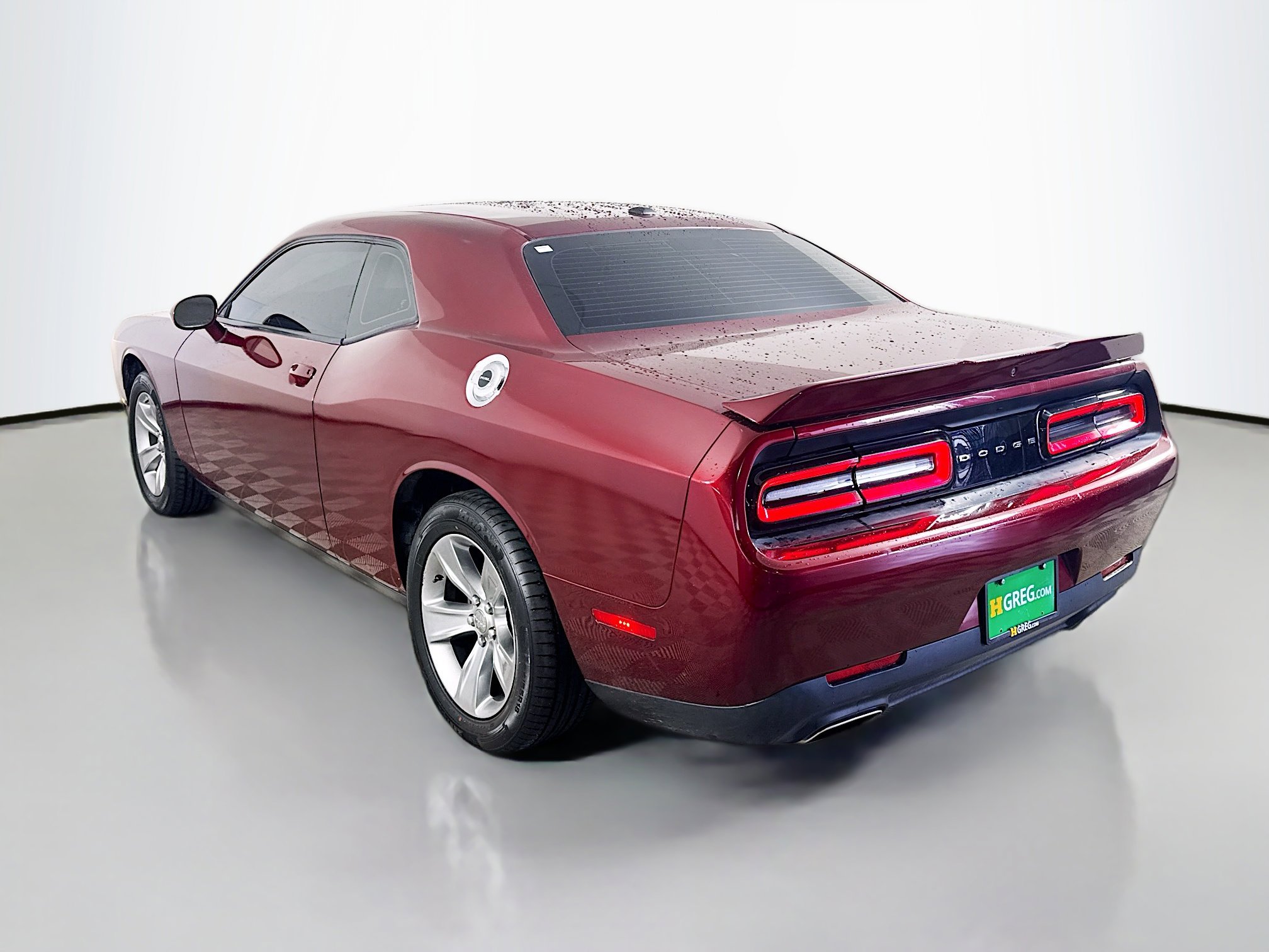 Used 2019 Dodge Challenger SXT image 7