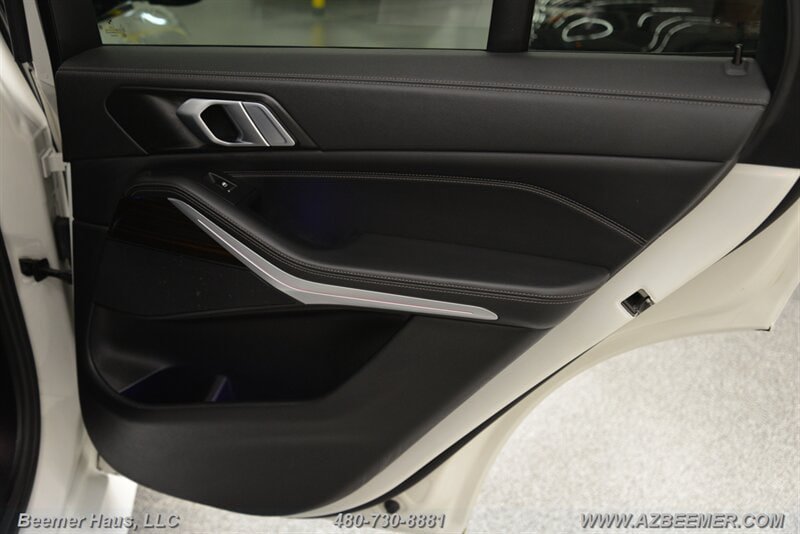 Used 2020 BMW X5 sDrive40i w/ M Sport Package RWD image 43
