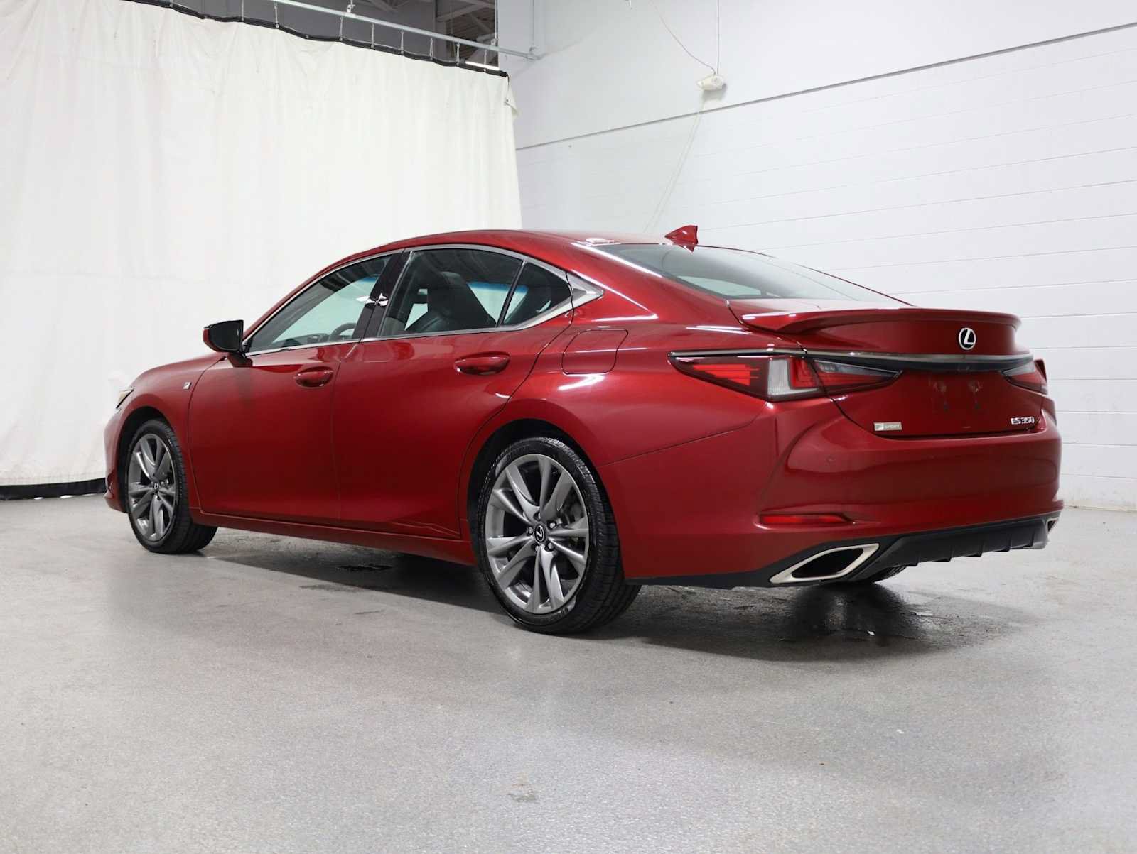 Used 2020 Lexus ES 350 F Sport w/ Accessory Package 2 FWD image 3