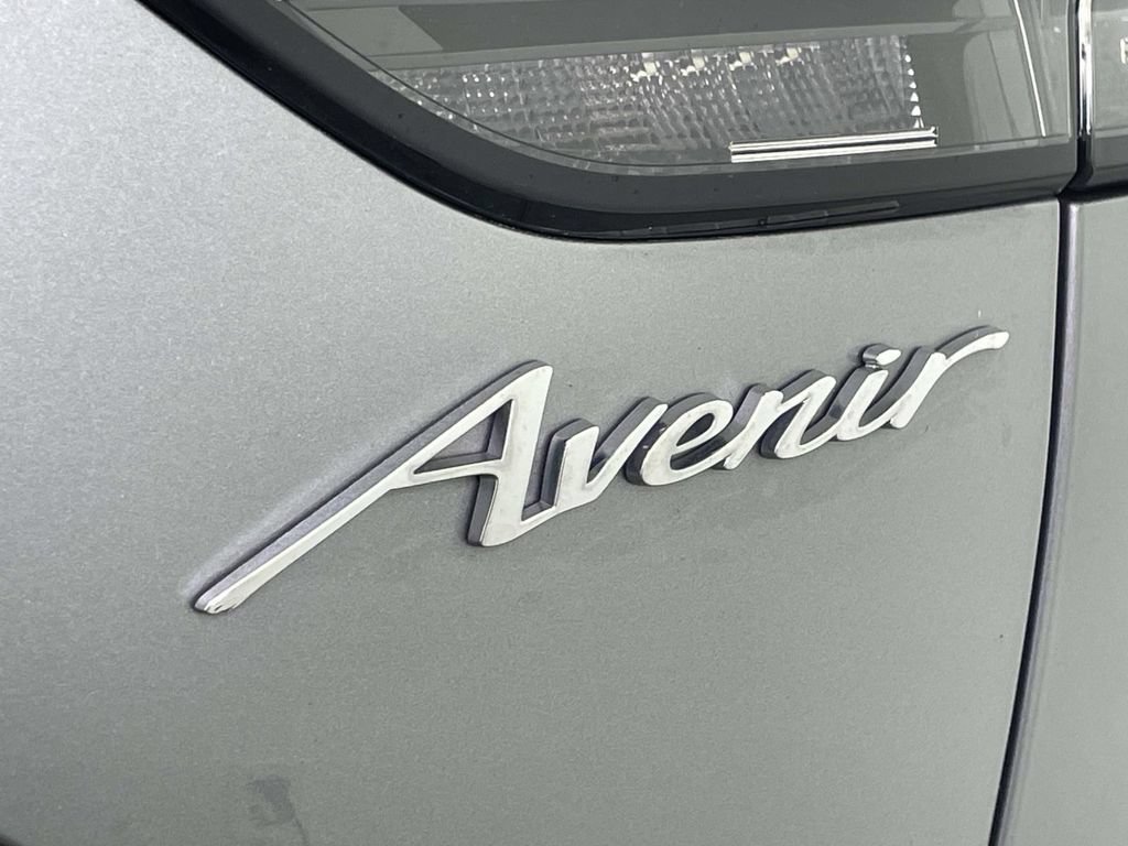 Used 2023 Buick Envision Avenir AWD/4WD image 11