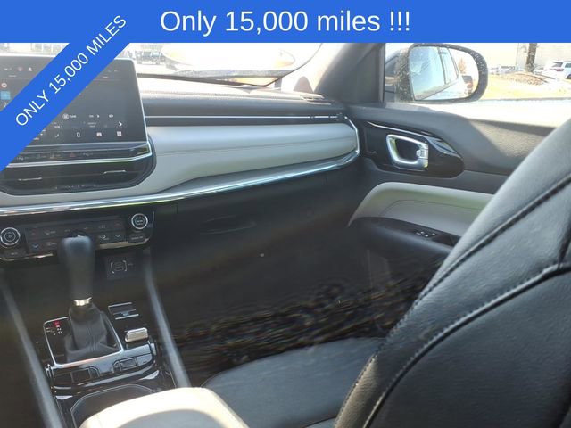 Used 2024 Jeep Compass Limited w/ Sun and Sound Group image 12