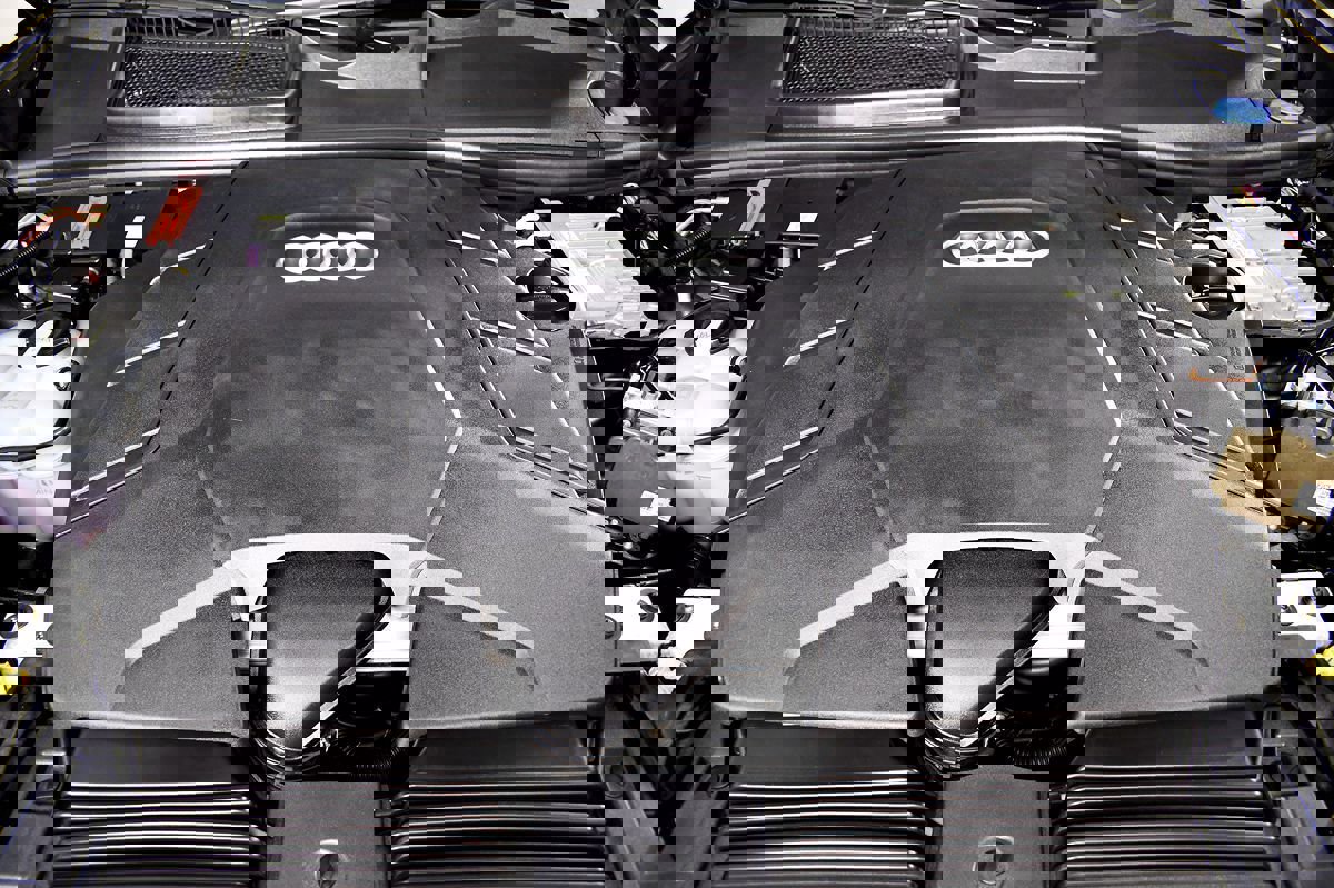 Used 2019 Audi Q8 Premium w/ Convenience Package image 55