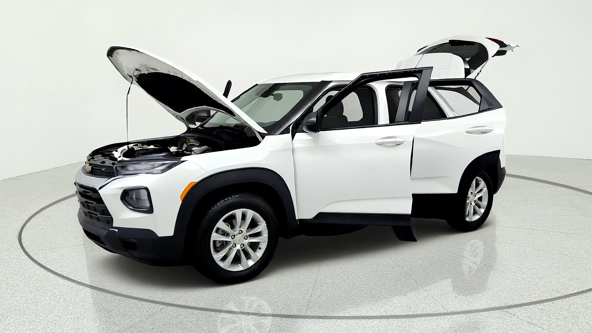 Used 2023 Chevrolet TrailBlazer LS AWD/4WD image 9