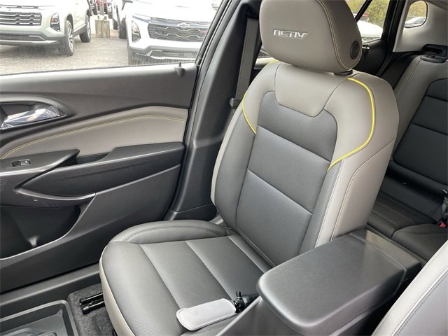 New 2026 Chevrolet Trax ACTIV w/ Sunroof Package image 24
