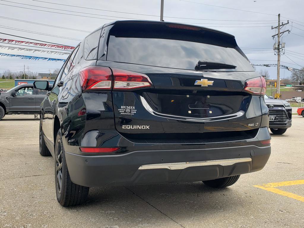 Used 2022 Chevrolet Equinox LT w/ Driver Convenience Package AWD/4WD image 6