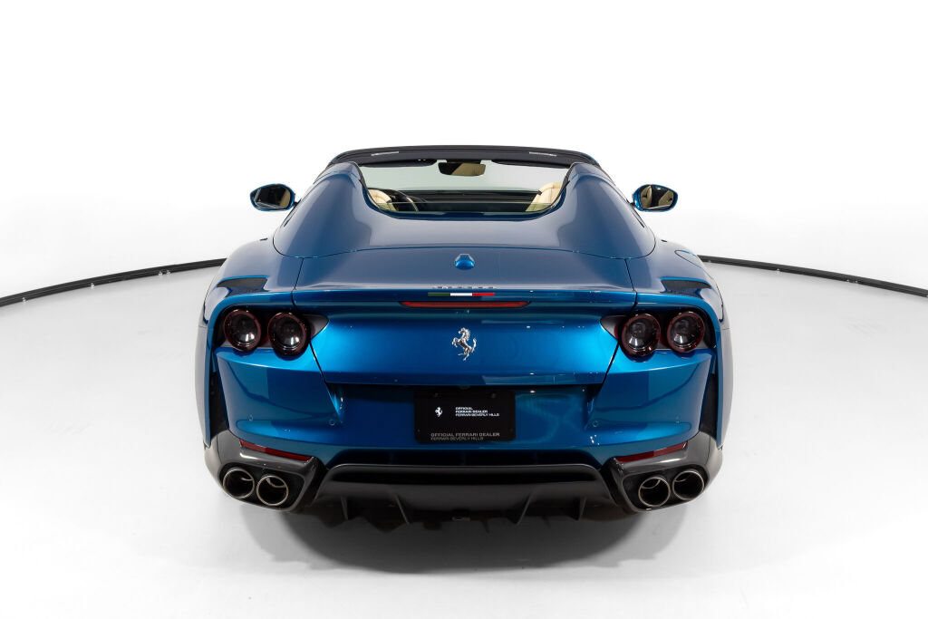 Used 2021 Ferrari 812 GTS RWD image 7