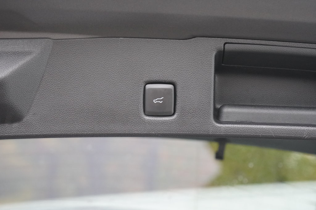 Used 2022 Ford Escape SE w/ Convenience Package AWD/4WD image 10
