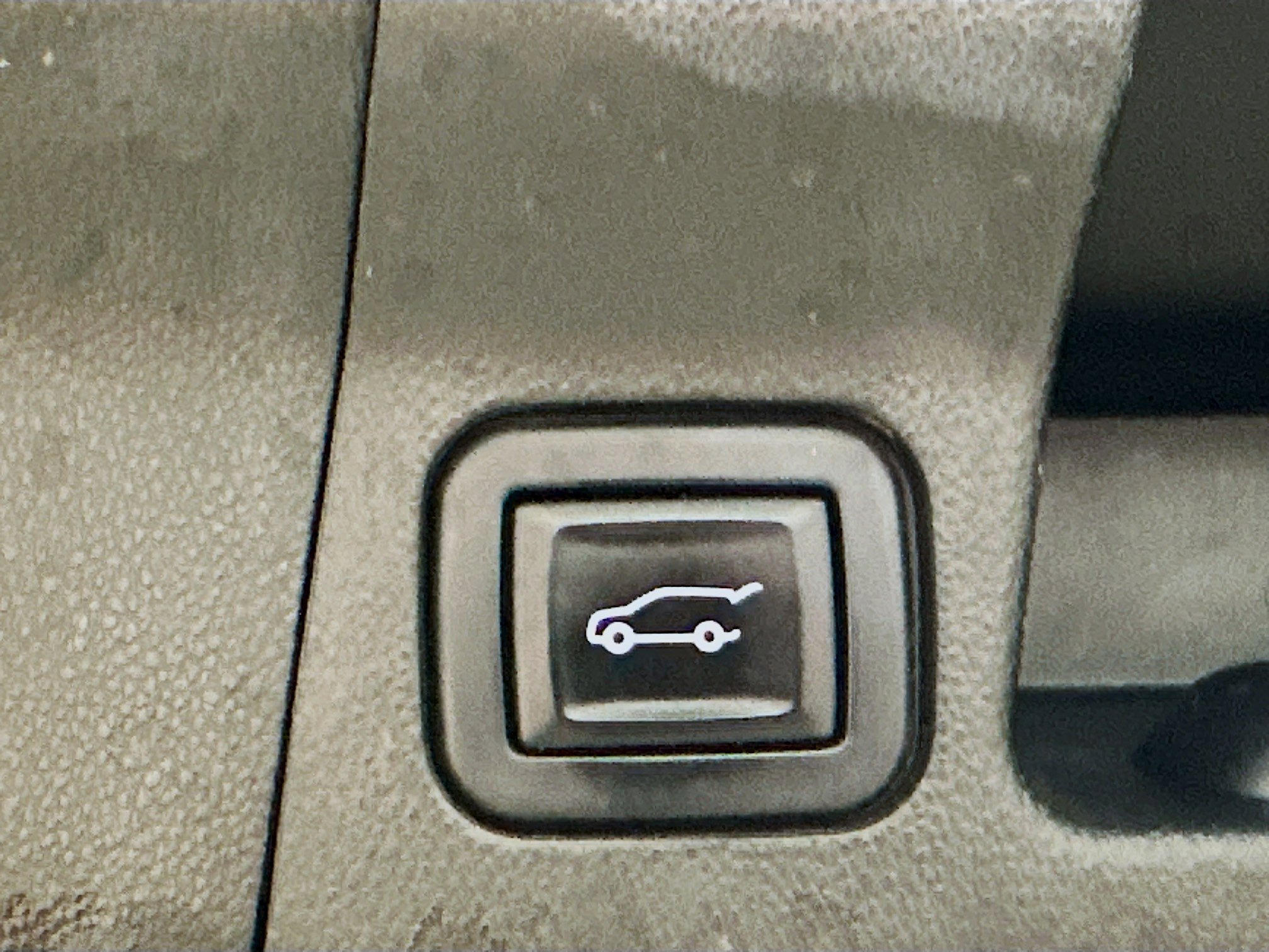 Used 2023 GMC Acadia SLT image 29