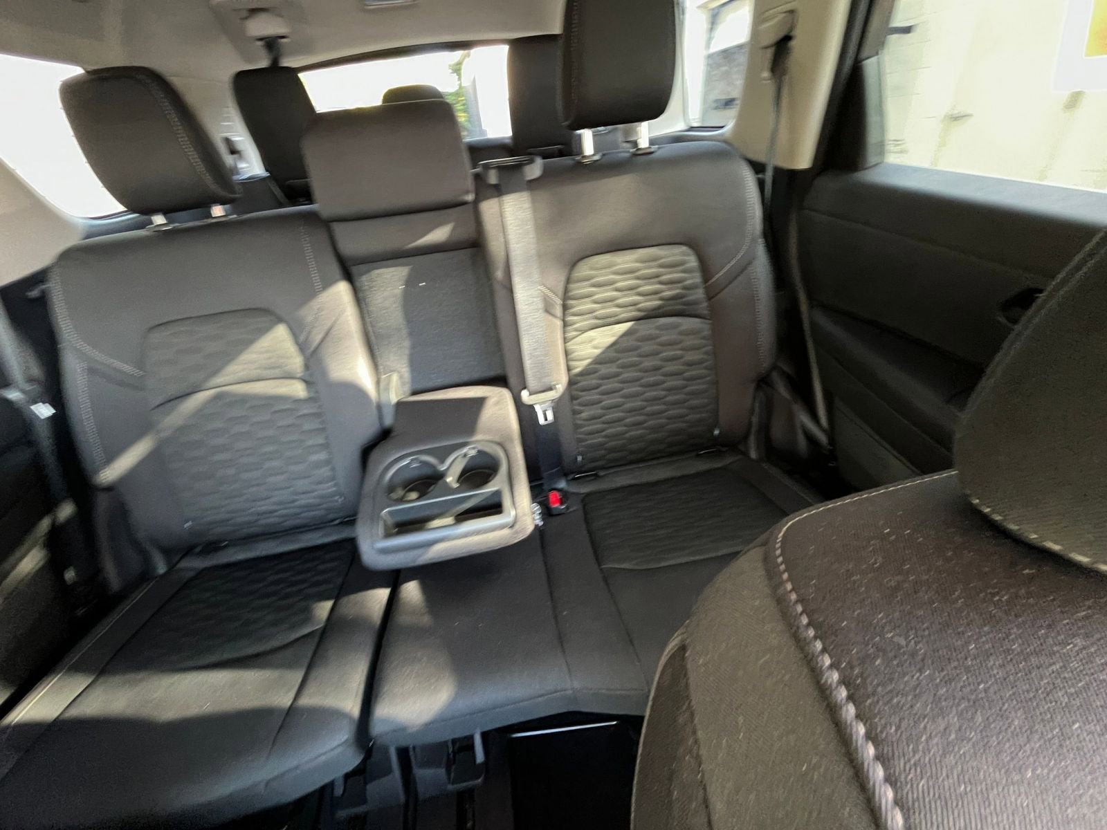 Used 2025 Nissan Pathfinder SV AWD/4WD image 34