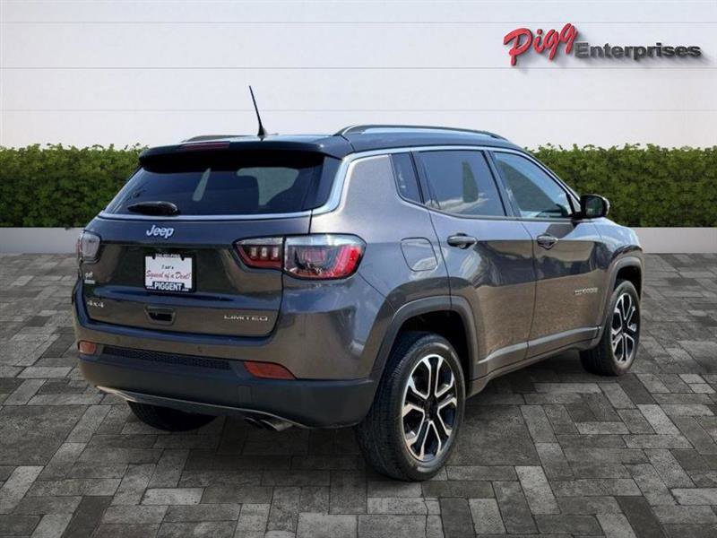 Used 2022 Jeep Compass Limited image 11