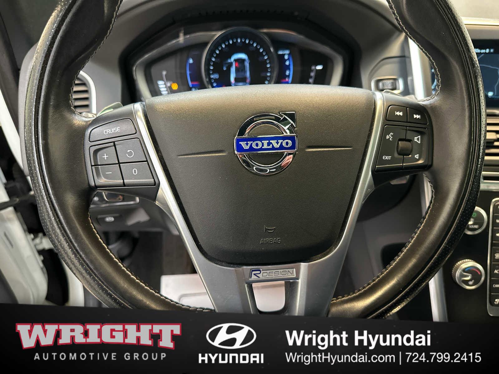 Used 2015 Volvo XC60 T6 R-Design w/ Proximity Package image 19