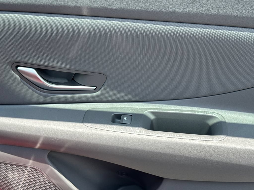 Certified 2026 Hyundai Elantra Sport FWD image 19