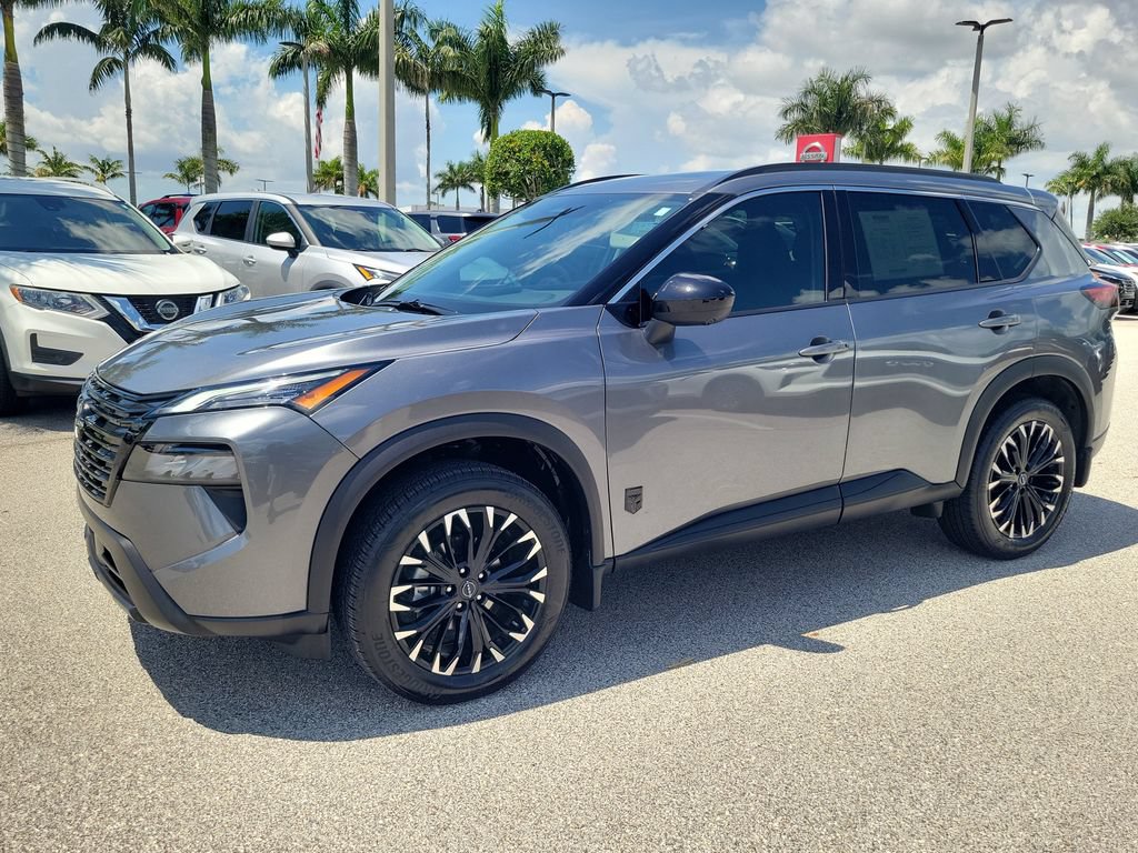 Used 2026 Nissan Rogue Dark Armor FWD image 5
