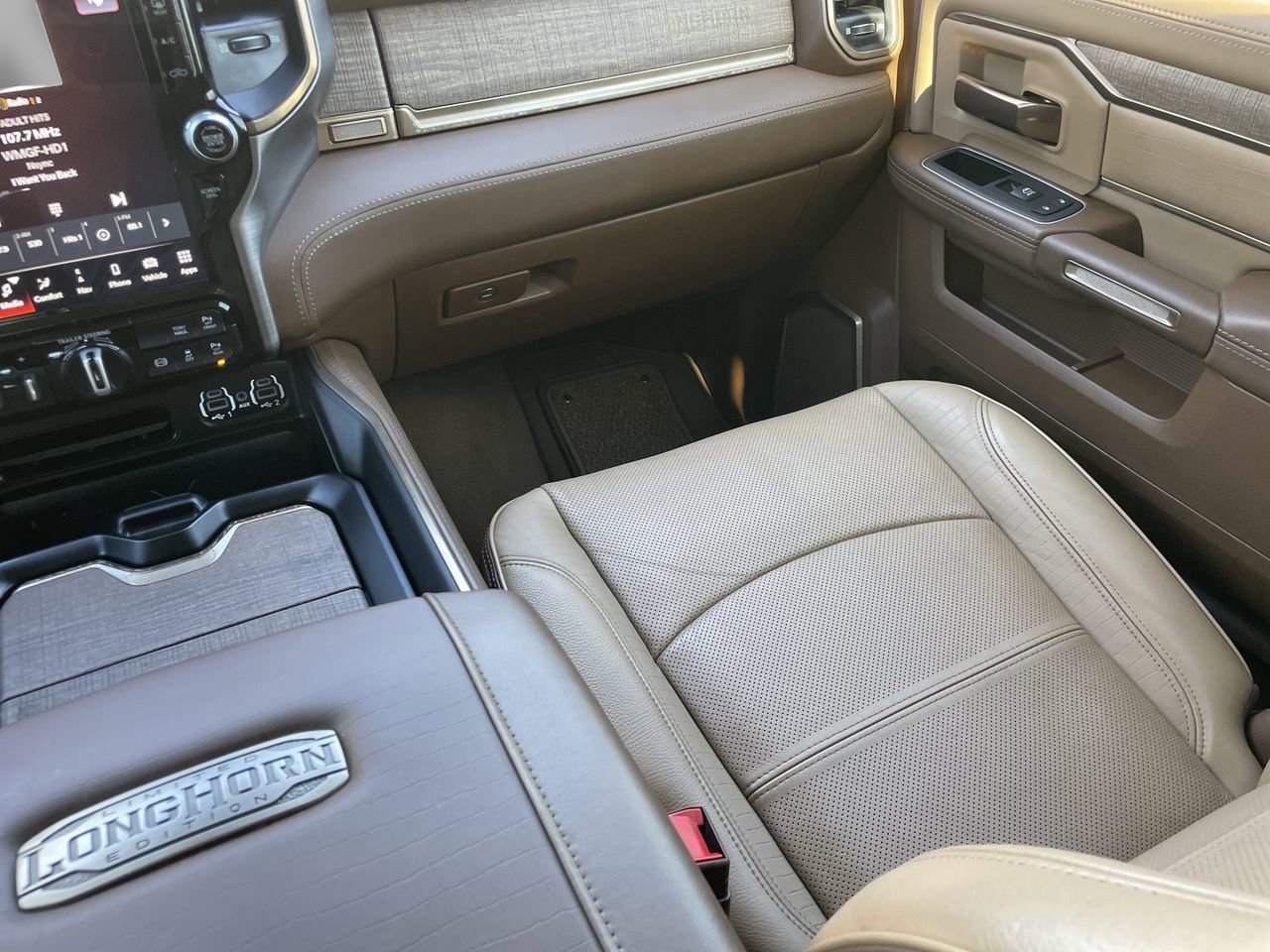 Used 2023 RAM 3500 Limited image 16