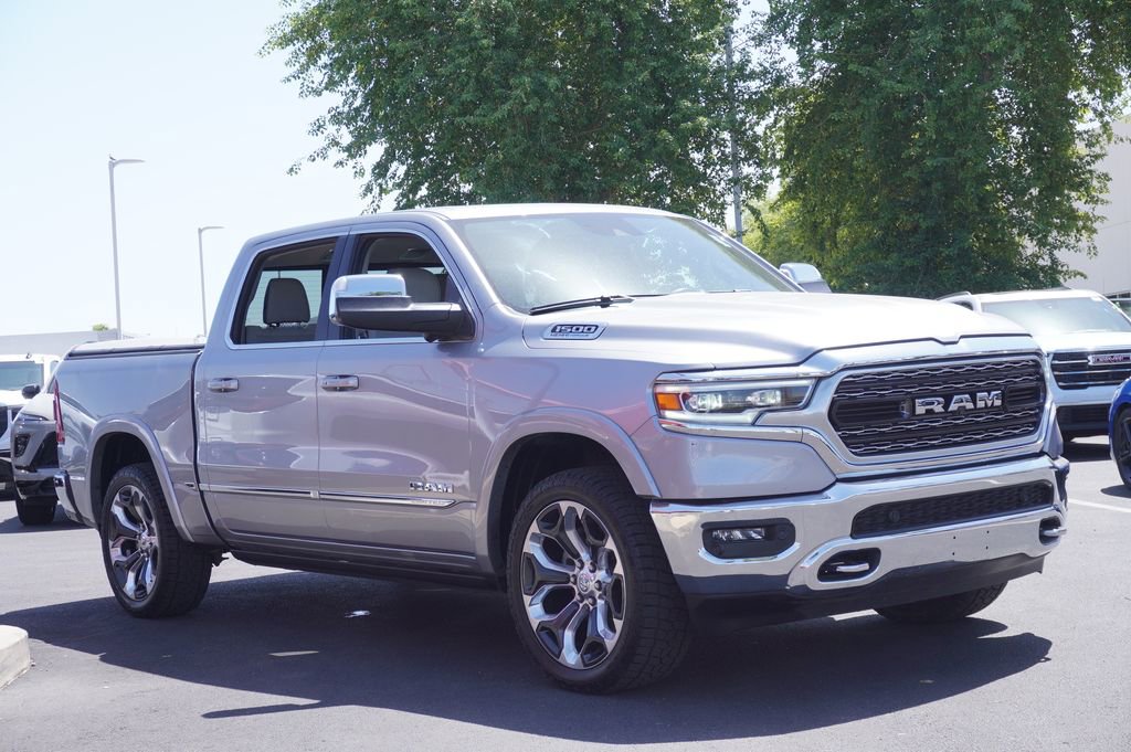 Used 2024 RAM 1500 Limited AWD/4WD image 4